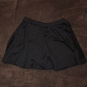 Black circle skater skirt Small